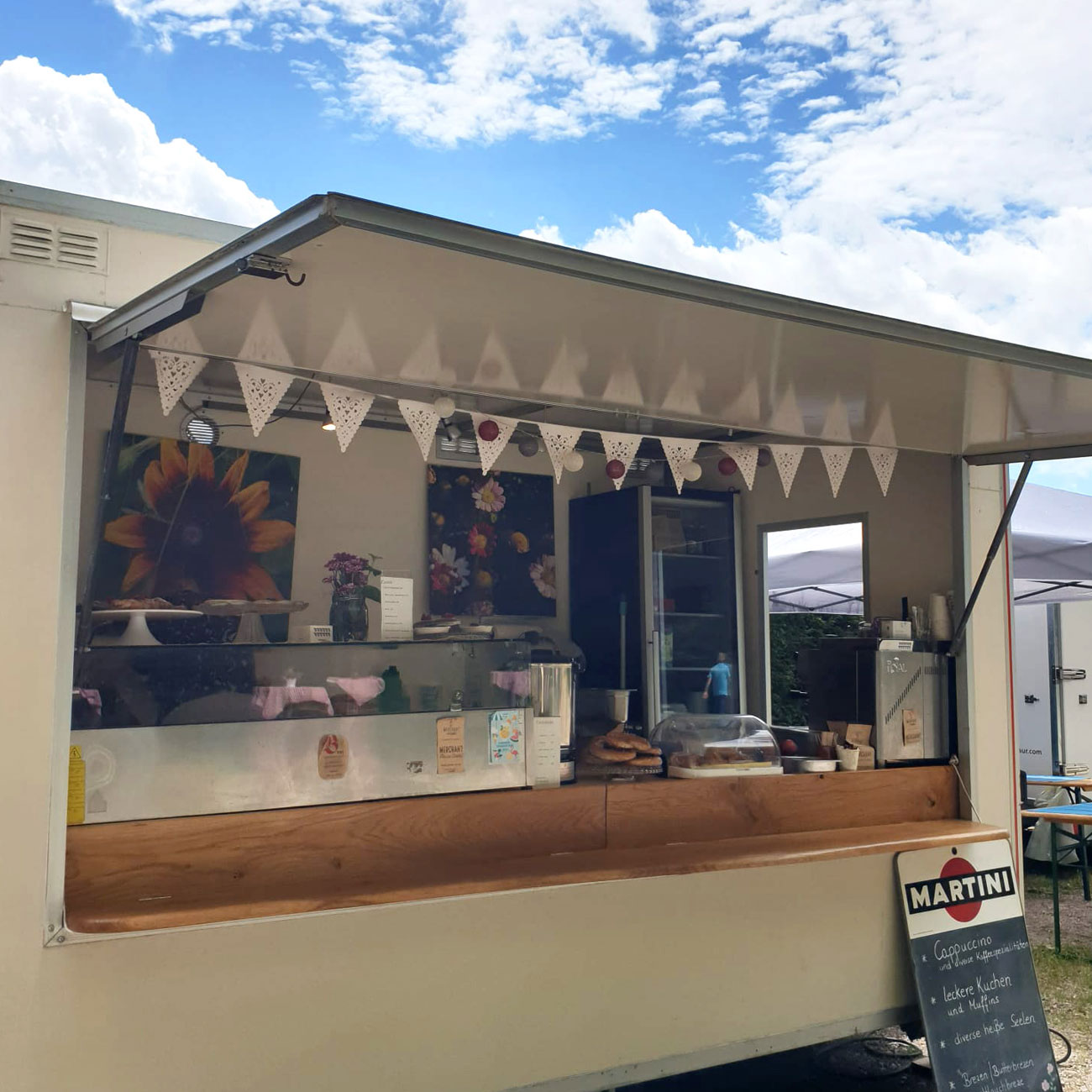 Imbisserei-Cafe-Imbiss-Maerkte-Imbisswagen